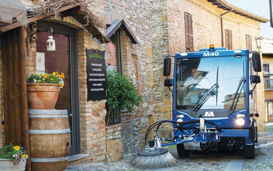 Descubra las ventajas de utilizar barredoras viales para zonas suburbanas y urbanas